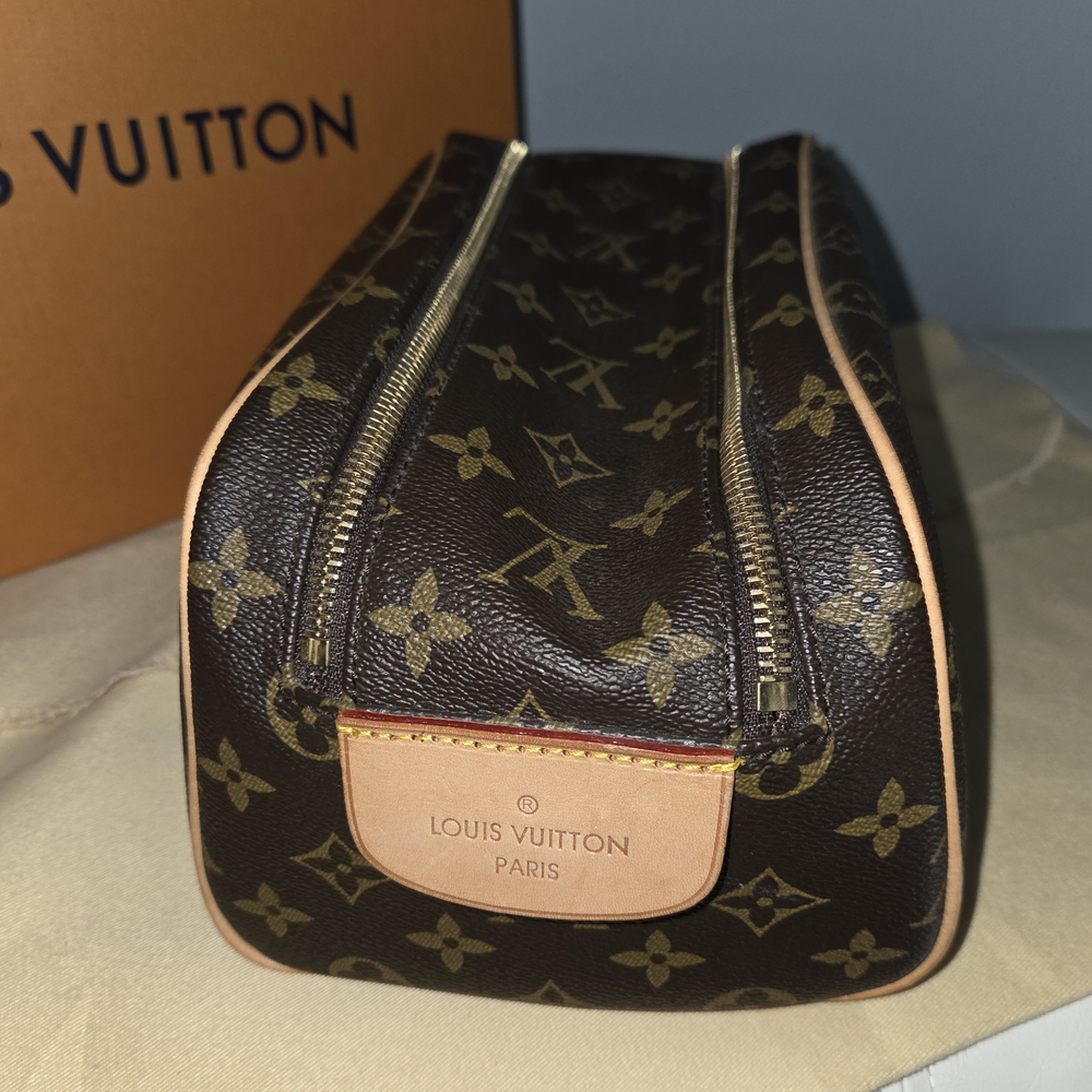 Louis Vuitton Brown Monogram Canvas Leather Toiletries Bag - Picture 3 of 7